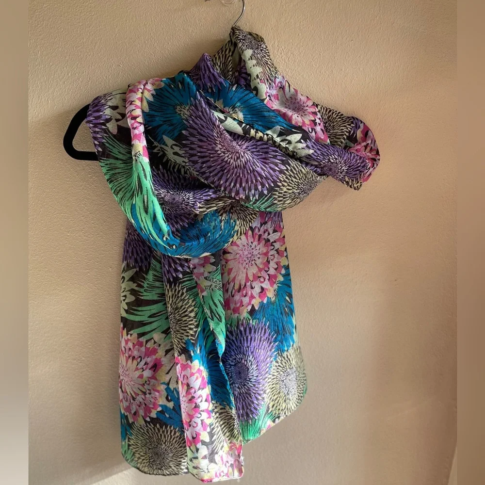 Oversized Chrysanthemum Floral Scarf/ Shawl. Multicolor. 70